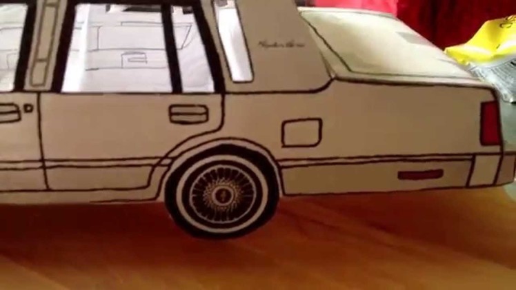 1986 Lincoln town car paper model