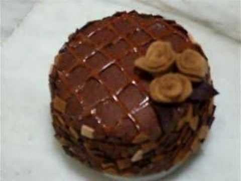 Chocolate Felt Cake (Handmade Music Box)- Shirley's Workshop