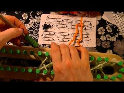How to Loom Knit the Double Half Stitch