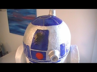 How to Make a Cool R2D2 with Recycables and Paper Mache