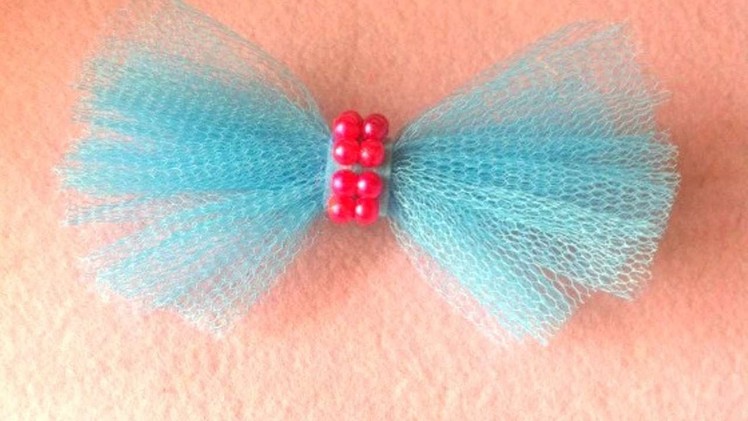 How To Make A Pretty Mesh Bow Hairband - DIY Style Tutorial - Guidecentral