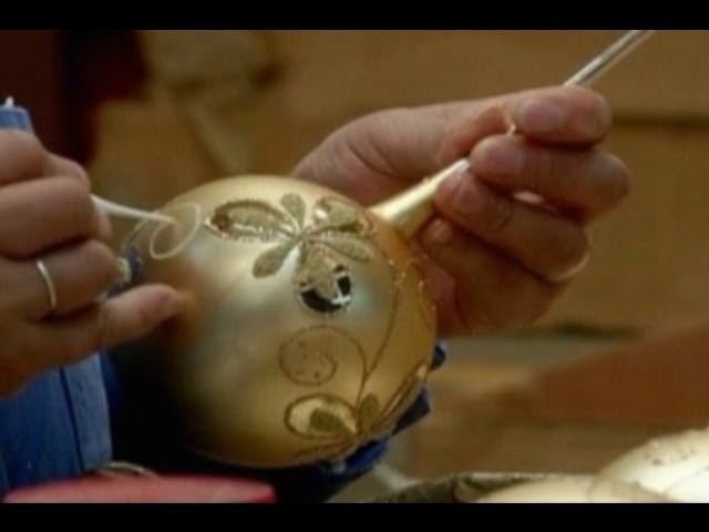 Handmade Christmas Ornaments Losing to Cheap Chinese Exports