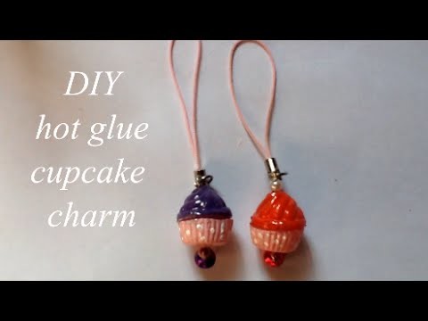 DIY hot glue cupcake charm
