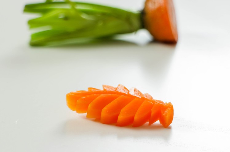 How To Make A Carrot Leaf - Vegetable Carving Art