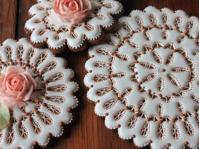 How to Make Eyelet Lace Doily Cookies (aka Part 1 of My 3-D Wedding Bouquets)