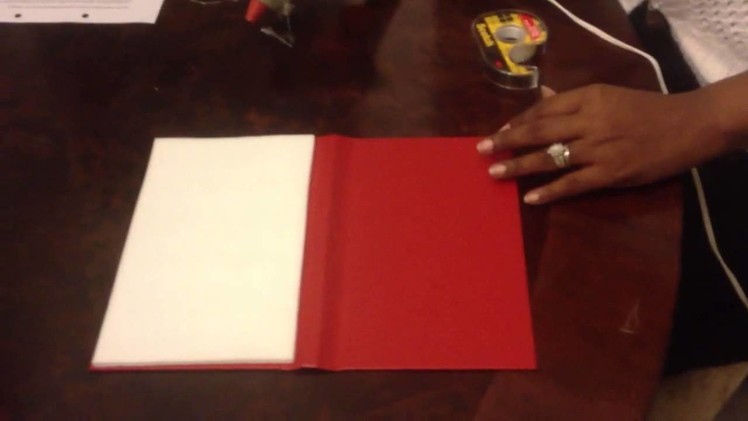 DIY. How To Make a Folio Invitation