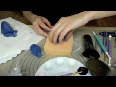 How to make Eeyore with Gumpaste by Vancouver Cake Designer
