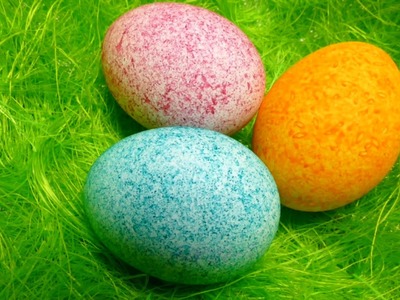 Easter Egg Decorating - Coloring with Dye Rice - Shake It
