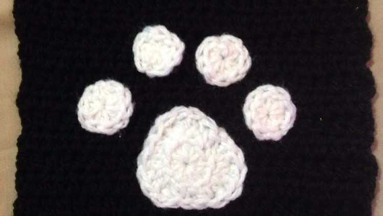 How To Crochet A PawPrint Applique - DIY Crafts Tutorial - Guidecentral