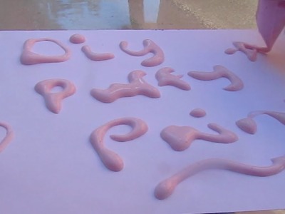 DIY-how to make puffy paint with chalk