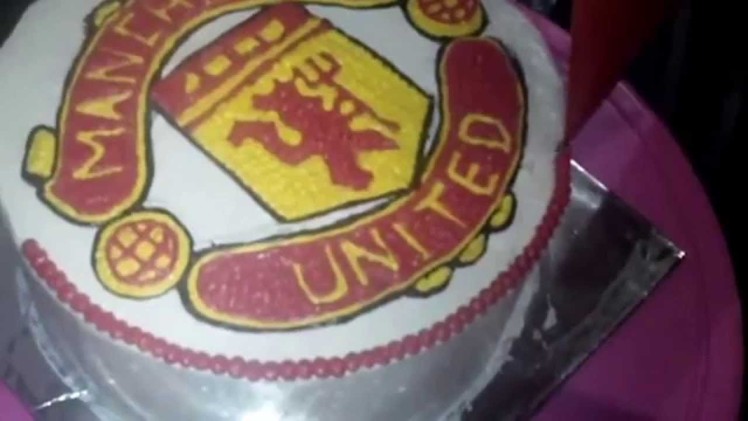 How to Make Manchester United Cake Logo