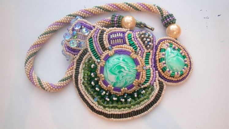 Sarubbest - Collana Embroidery con perline e cabochon in pasta polimerica