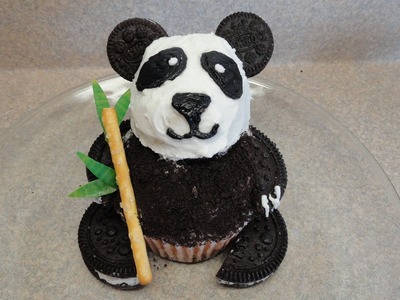 Decorating Cupcakes #86:  Pandas