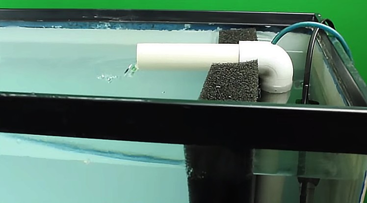 HOW TO: easy DIY aquarium filter - Hamburg Mattenfilter - sponge filter TUTORIAL