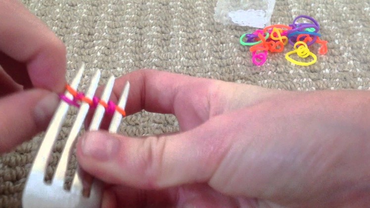 How to make a hexafish loom band on a fork