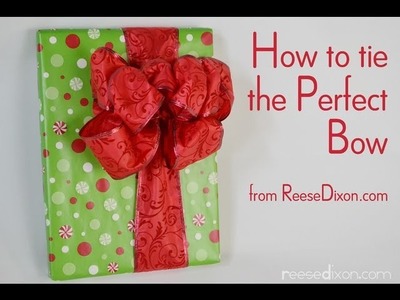 Christmas Wrapping: How to tie the Perfect Bow!
