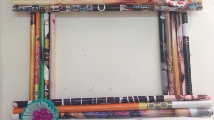 How To Create a Funky Rolled - DIY Paper Photo Frame Tutorial - Home