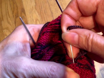 Weaving in Yarn Tails in Stranded Work--Tip of the Week-01.30.15-1.1