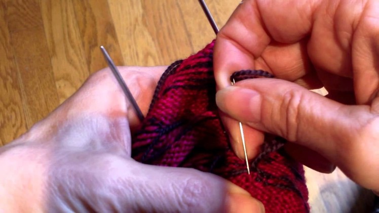 Weaving in Yarn Tails in Stranded Work--Tip of the Week-01.30.15-1.1