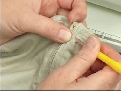 How to Sew Zippers : Sewing Tips for Center Zipper