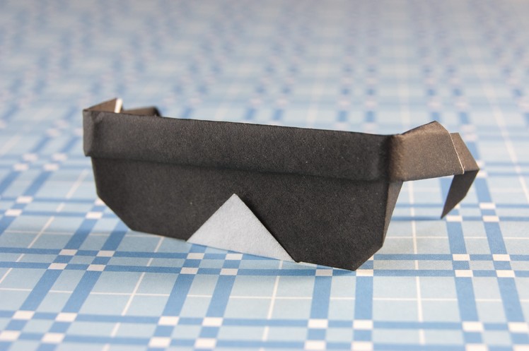 How to make origami sunglasses