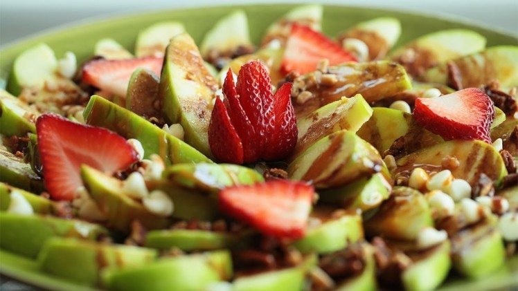 Apple Nachos: Pecan Strawberry Chocolate Heath Bar Recipe || KIN EATS