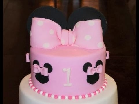 Cake decorating - how to make a minnie mouse bow with ears