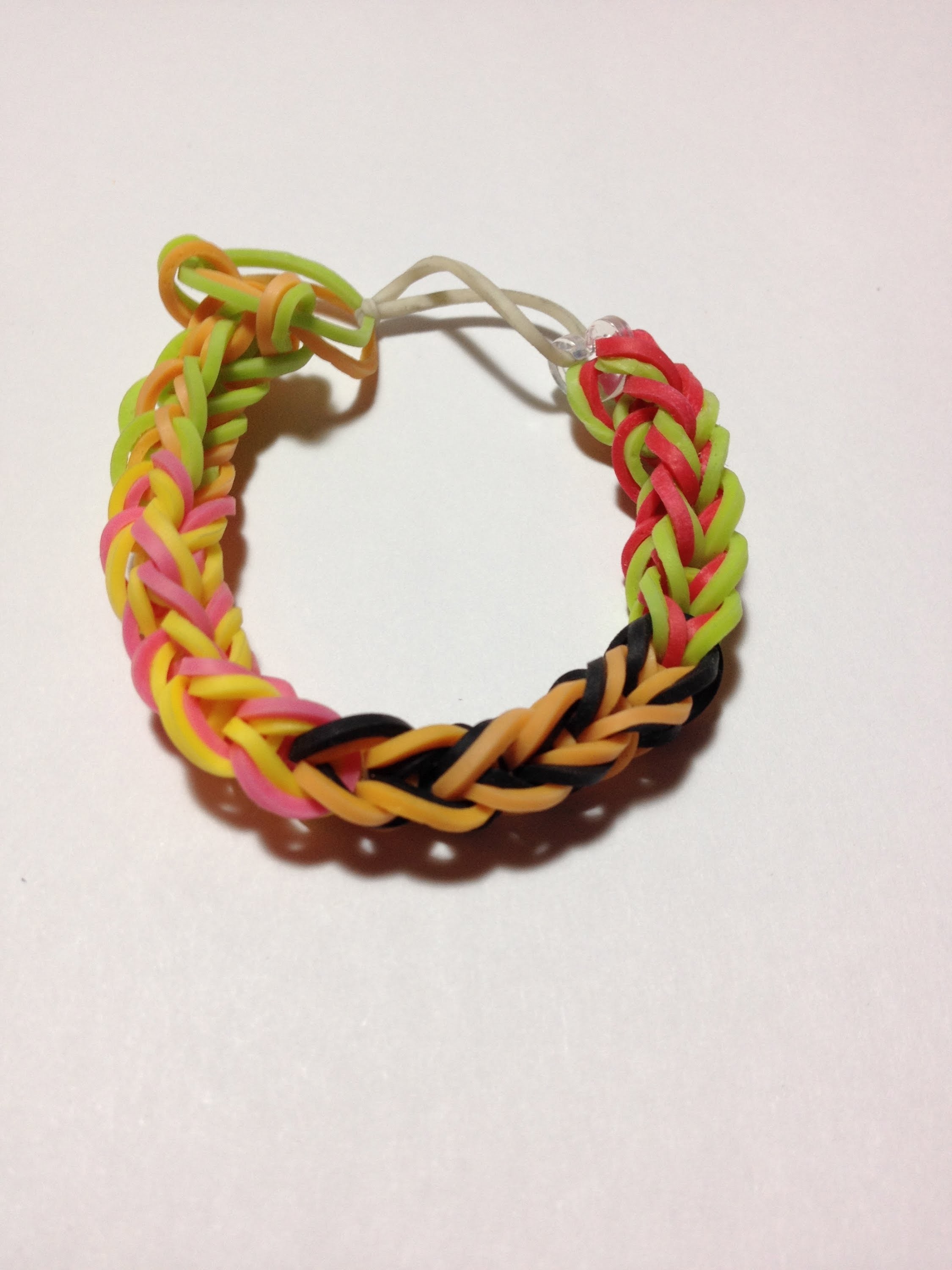 How to make a rainbow loom tie dye bracelet without tie dye bands