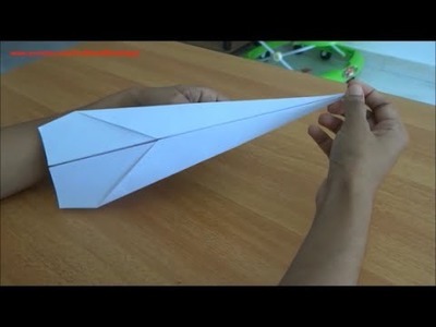 How to make a very simple paper airplane