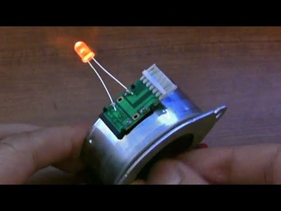 Make The World's Simplest Hand Cranked LED Flashlight