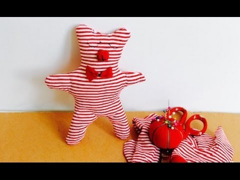 Easy sewing project: How to make an upcycled T-shirt teddy