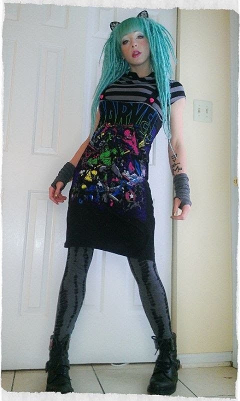 How to make an Apron Dress - Tshirt Reconstruction
