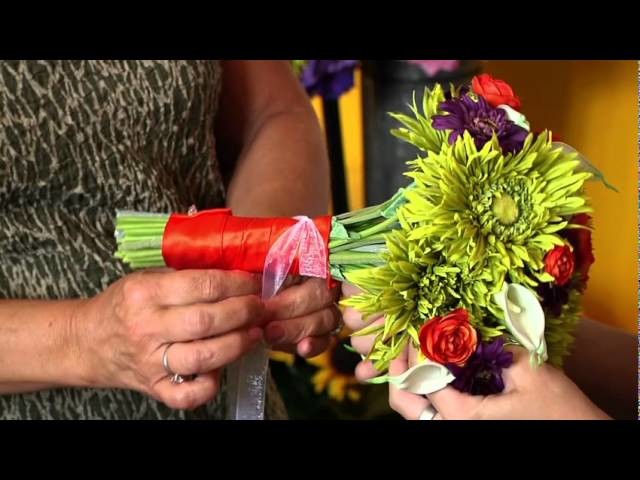 Bouquet Wrapping Techniques with Afloral.com