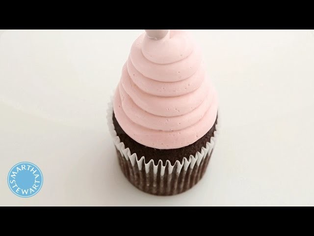 How to Frost Cupcakes with Martha Stewart