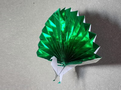 How to make an origami peacock (Henry Phạm)