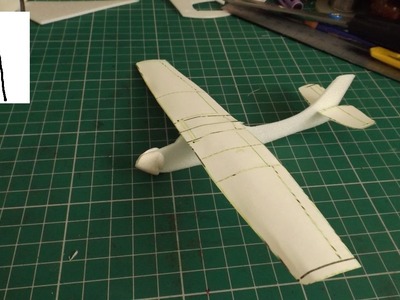5 inch plane with Paper wings