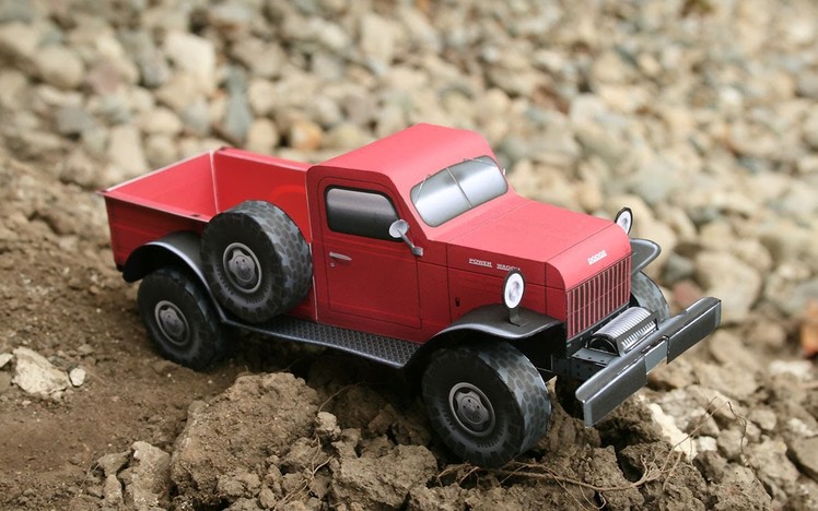 Building the Dodge Power Wagon paper model