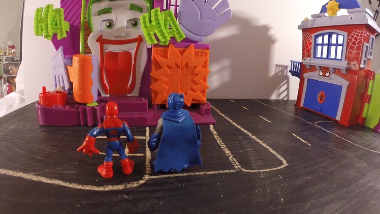 Mini super heroes Batman and Spider-man toilet paper Joker's Fun House