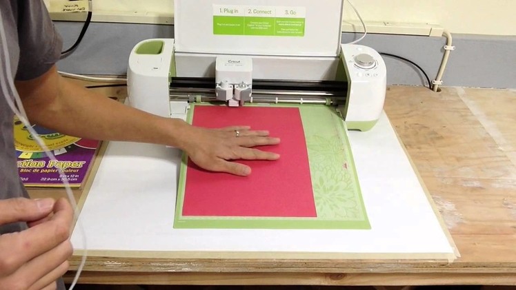 How to use a cricut paper cutter