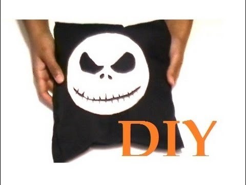DIY: Jack Skellington Pillow (No Sew!)
