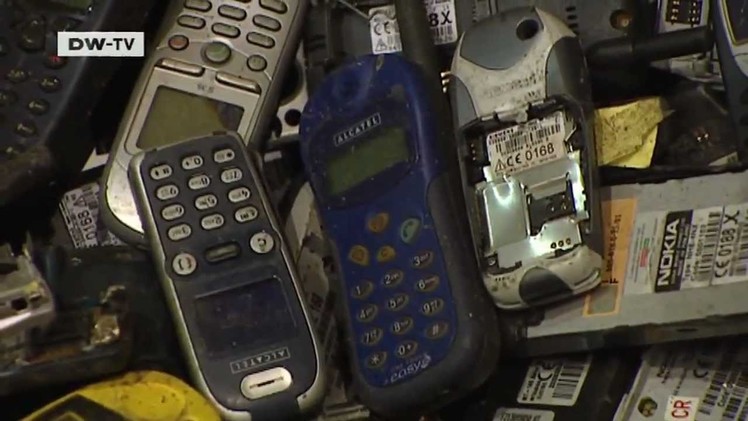 Old cell phones are a gold mine | Made in Germany