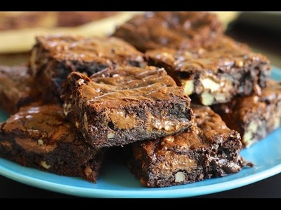 Chocolate Fudge Brownie Recipe - Hot Chocolate Hits