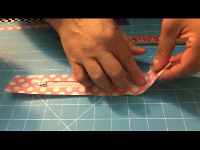 TUTORIAL: Duct Tape Pencil Pouch with zipper (Part 1)