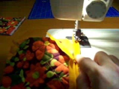 How to Sew a Cosmetic Bag-3 of 9