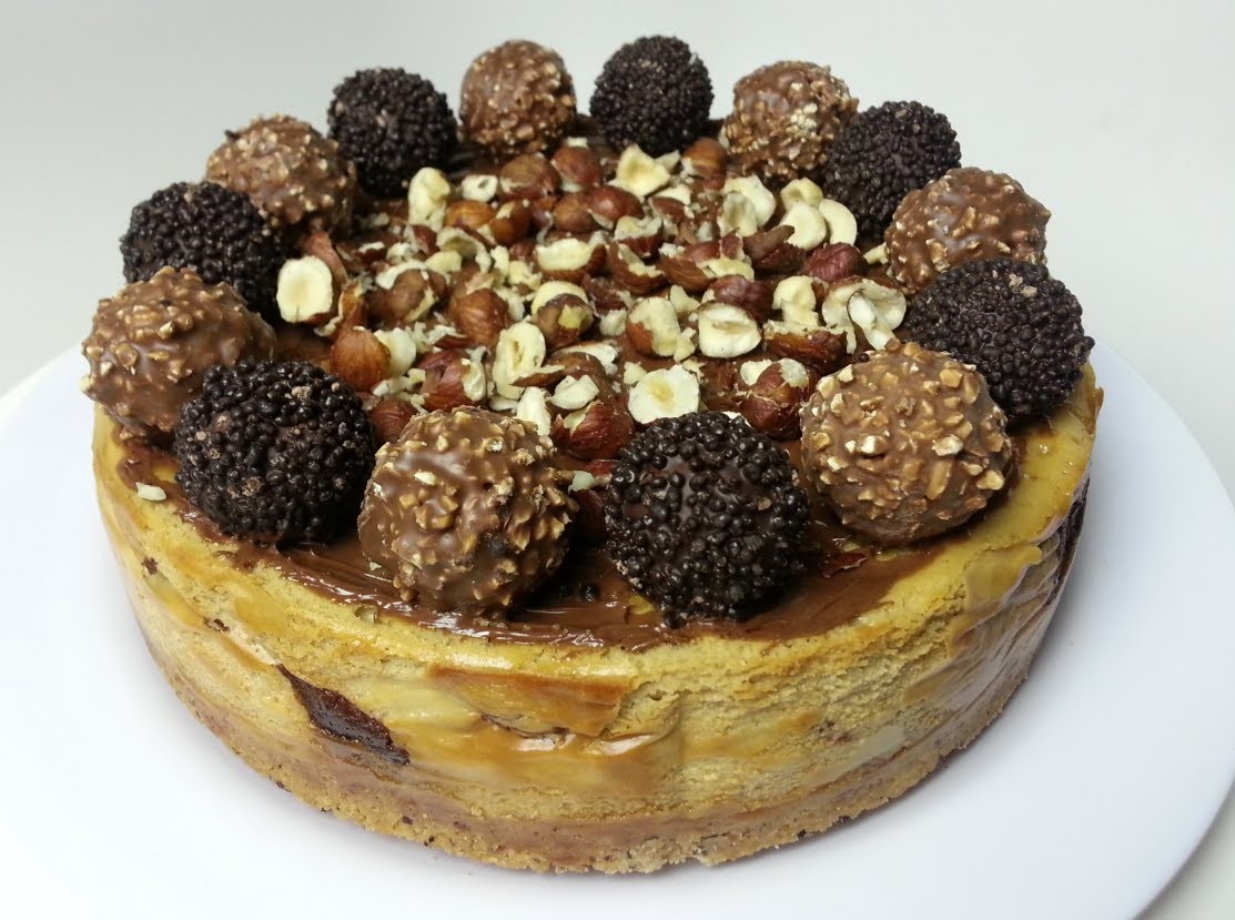 Торт Ferrero Rocher Mousse Cake