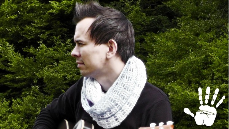 Zugspitze loop scarf crochet pattern - © Woolpedia