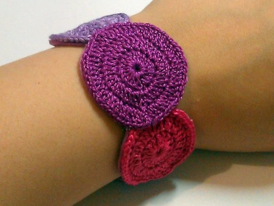Make a Cute Bracelet of Crochet Circles - DIY Style - Guidecentral