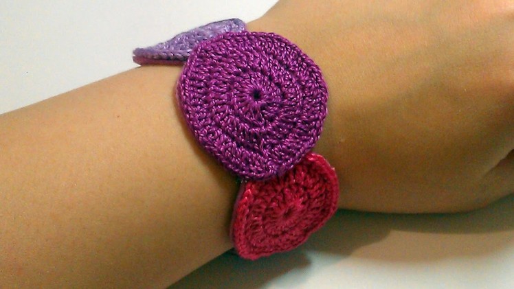 Make a Cute Bracelet of Crochet Circles - DIY Style - Guidecentral