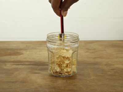 Make a DIY pencil sharpener pot with Sugru