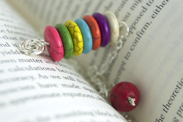 DIY gift ideas: How to make bookmarks